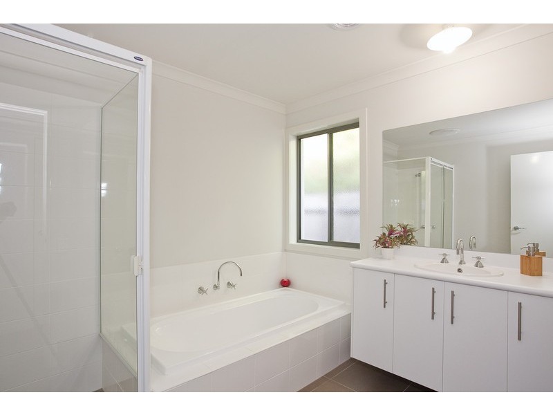 5 Lorama Street, Torquay VIC 3228