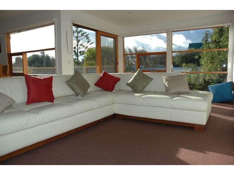 2/23 Carnoustie Avenue, Jan Juc VIC 3228