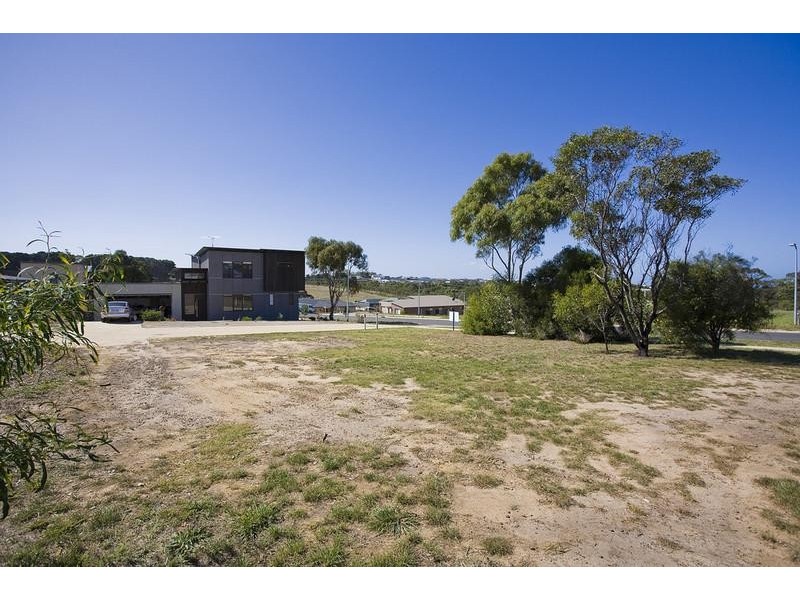 112 Deep Creek Court, Torquay VIC 3228