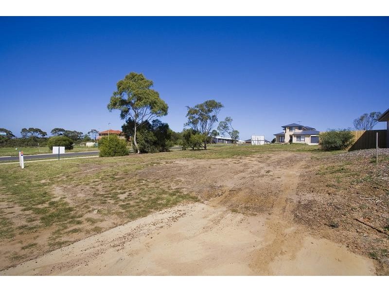 112 Deep Creek Court, Torquay VIC 3228