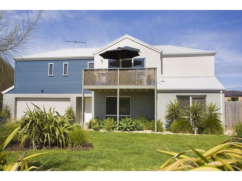 19 Conside Crescent, Torquay VIC 3228