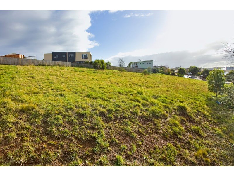 63 Spring Valley Drive, Torquay VIC 3228