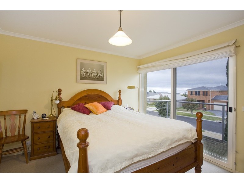 11 Norfolk Boulevard, Torquay VIC 3228