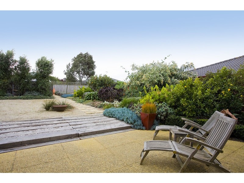 11 Norfolk Boulevard, Torquay VIC 3228