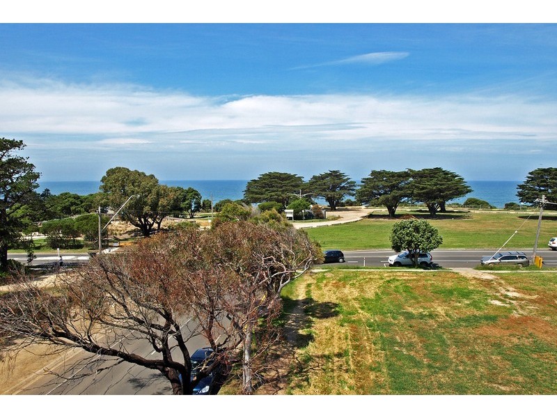 1 Zeally Bay Road, Torquay VIC 3228