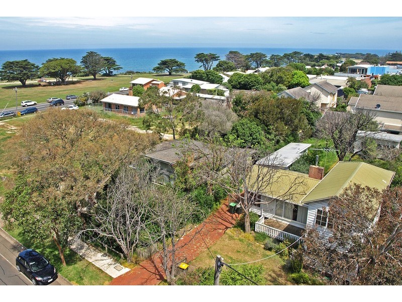 1 Zeally Bay Road, Torquay VIC 3228