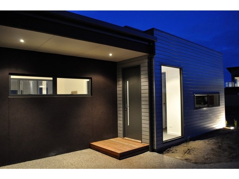 21 Ballyliffen Crescent, Torquay VIC 3228