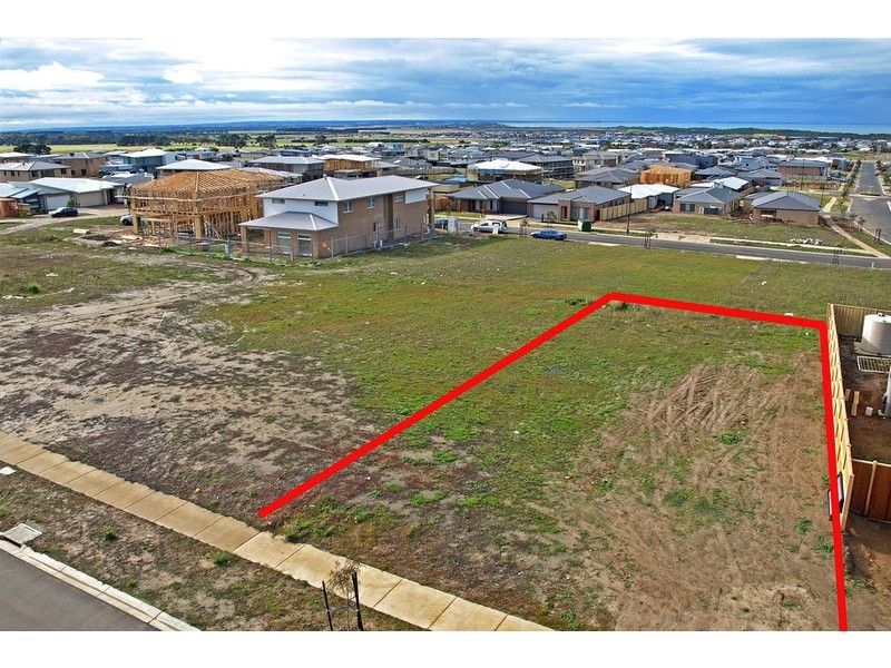 4  Bombora Street, Torquay VIC 3228