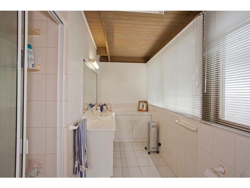 8 Rocklea Drive, Torquay VIC 3228