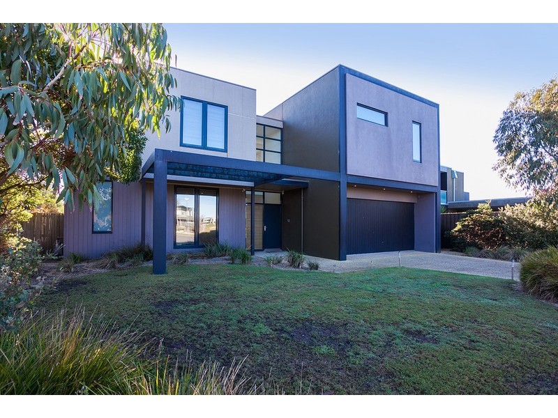 11 Gleneagles Close, Torquay VIC 3228