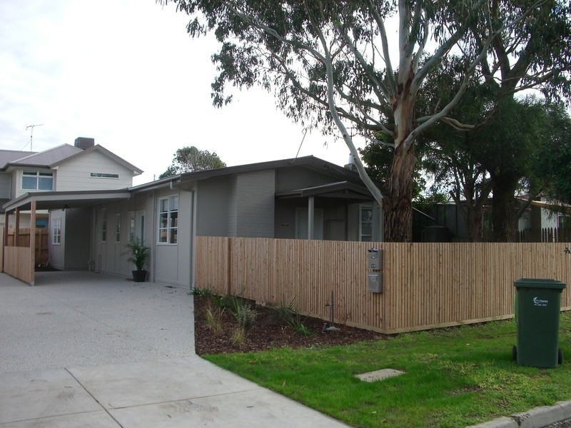 1/19 Henty Street, Torquay VIC 3228