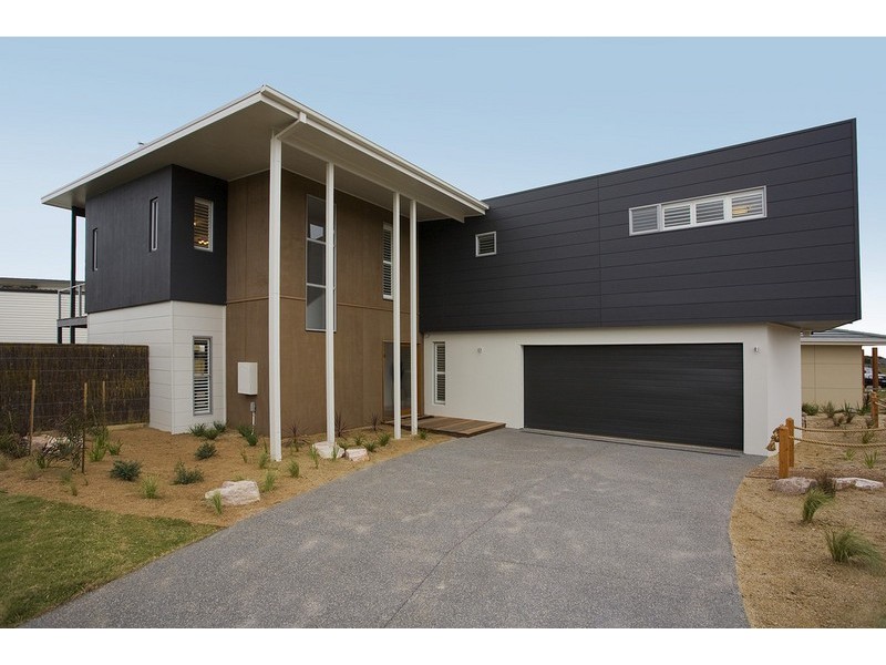 25 Longshore Street, Torquay VIC 3228