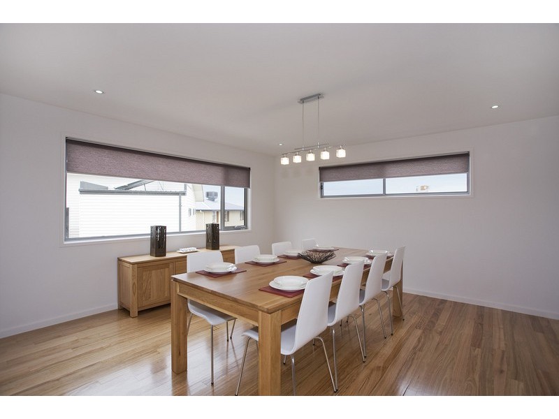 25 Longshore Street, Torquay VIC 3228