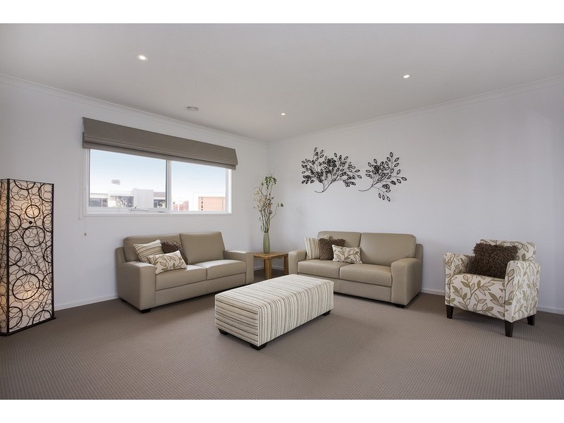 27 Longshore Street, Torquay VIC 3228