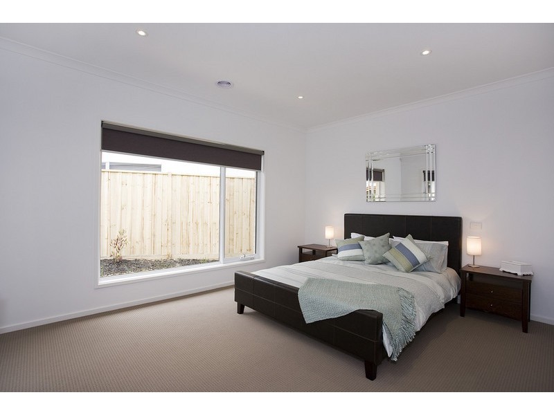 27 Longshore Street, Torquay VIC 3228