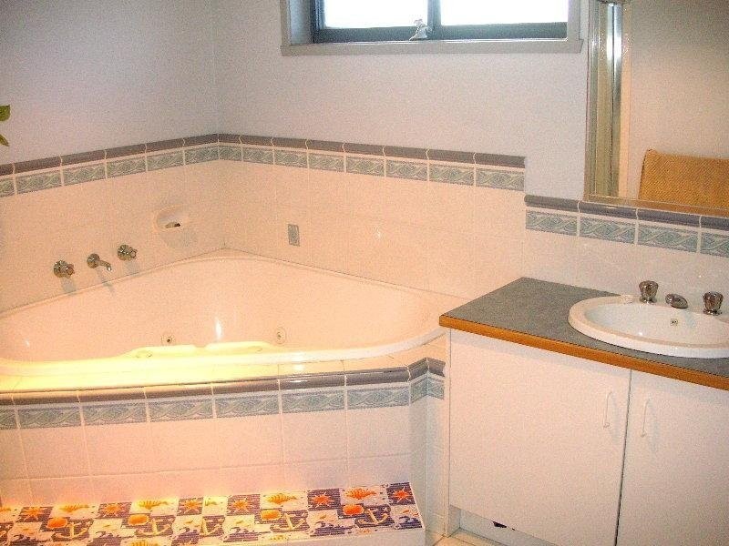 6 Neva Court, Torquay VIC 3228