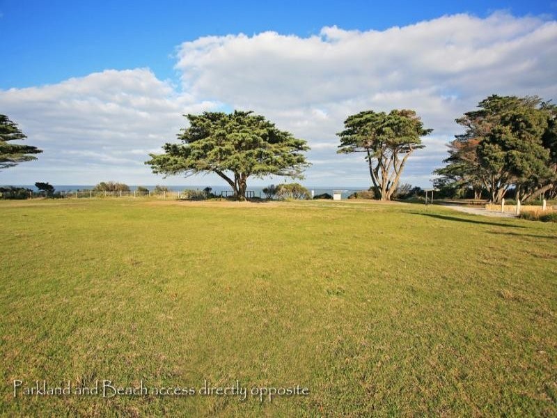 39 The Esplanade, Torquay VIC 3228