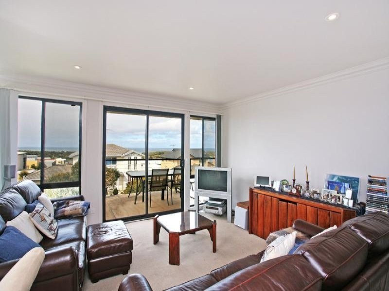 18 Manna Gum Drive, Torquay VIC 3228