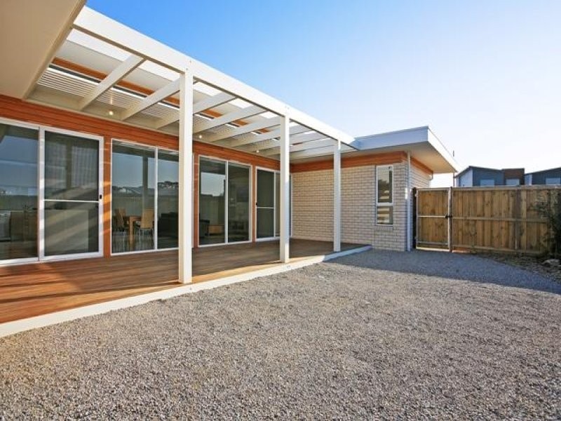 11 Fathom Drive, Torquay VIC 3228