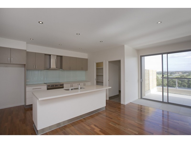 3/20-22 Surf Coast Highway, Torquay VIC 3228