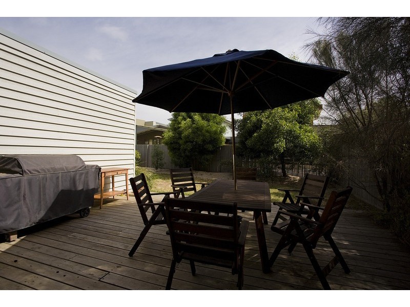 40 Loch Lomond Crescent, Torquay VIC 3228