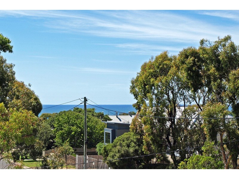 42 Anderson Street, Torquay VIC 3228