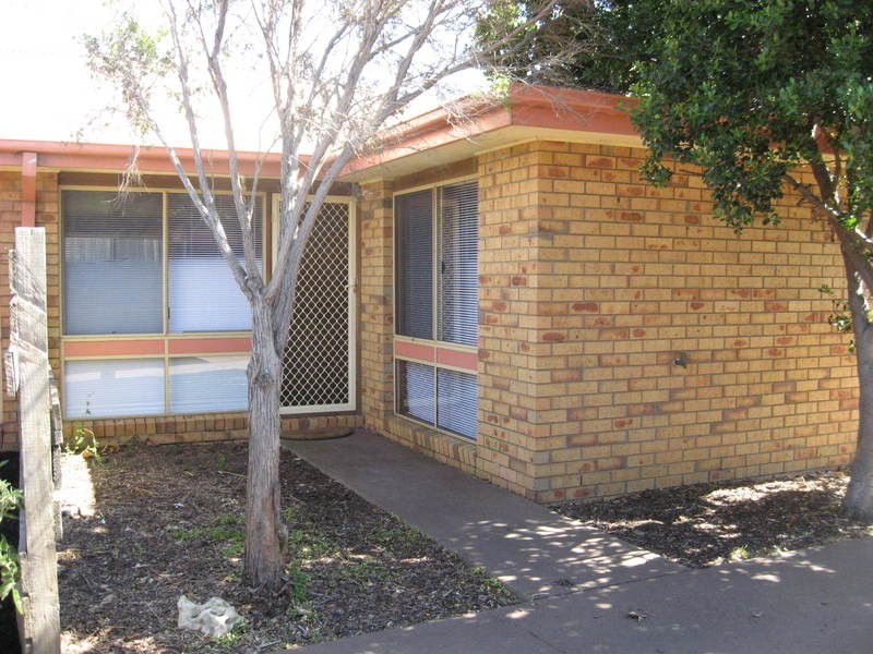 3/8 Surf Coast Highway, Torquay VIC 3228