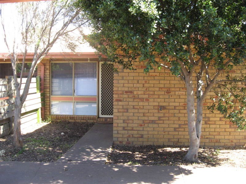 3/8 Surf Coast Highway, Torquay VIC 3228