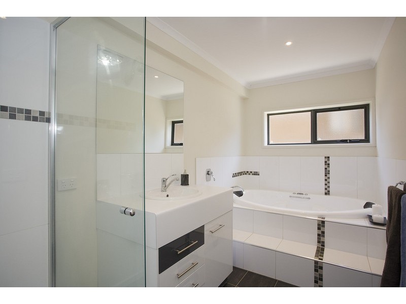 31 Rocklea Drive, Torquay VIC 3228