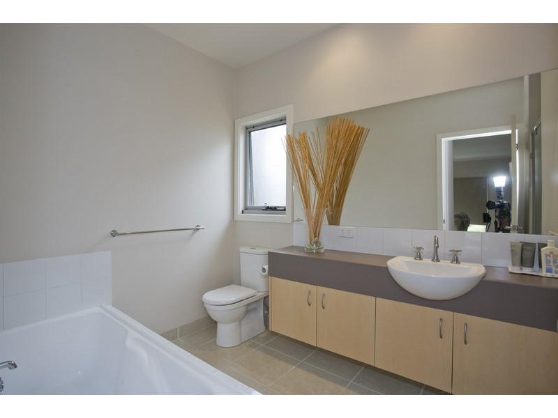 1/22 Rocklea Drive, Torquay VIC 3228