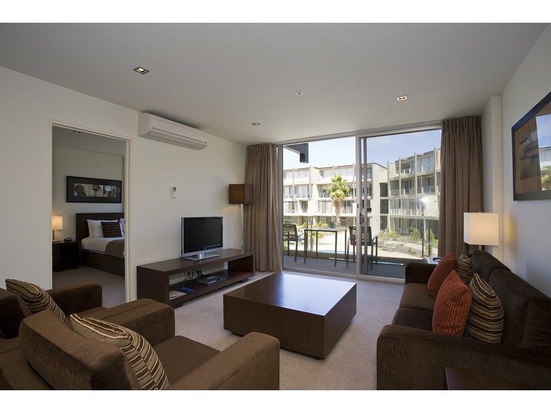 282-284/100 The Esplanade, Torquay VIC 3228