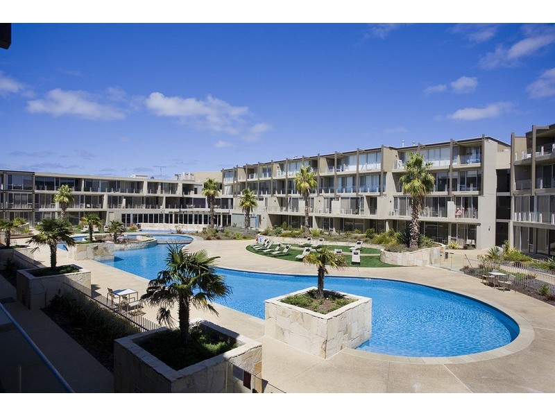 282-284/100 The Esplanade, Torquay VIC 3228