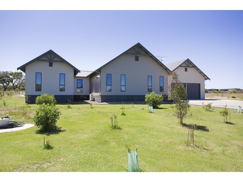 14 Rosedale Drive, Torquay VIC 3228