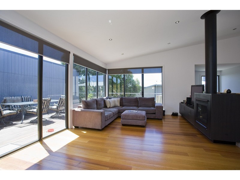 2/45 Boston Road, Torquay VIC 3228