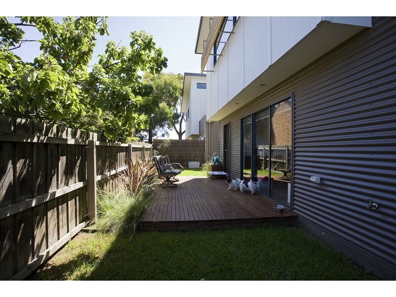 2/45 Boston Road, Torquay VIC 3228