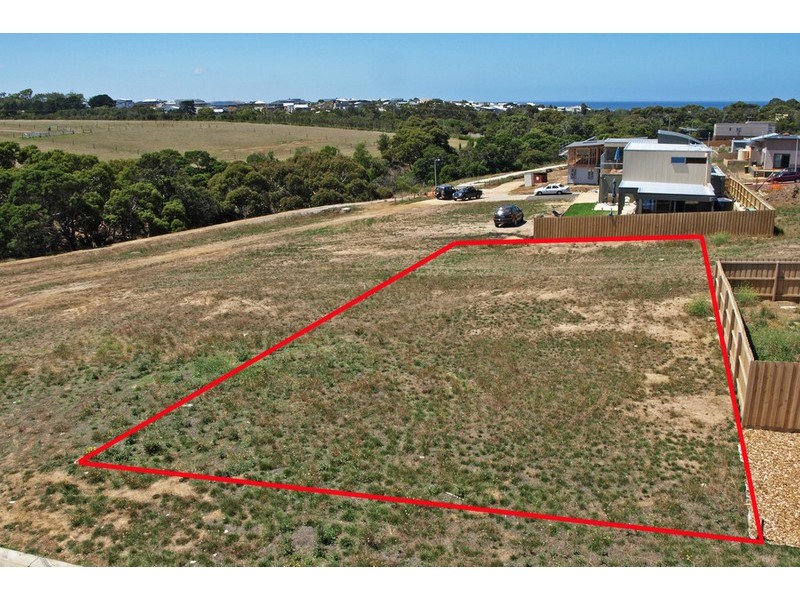 8 Tea Tree Rise, Torquay VIC 3228