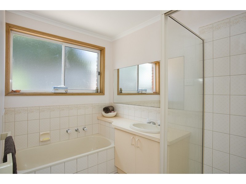 8 Watersun Road, Jan Juc VIC 3228