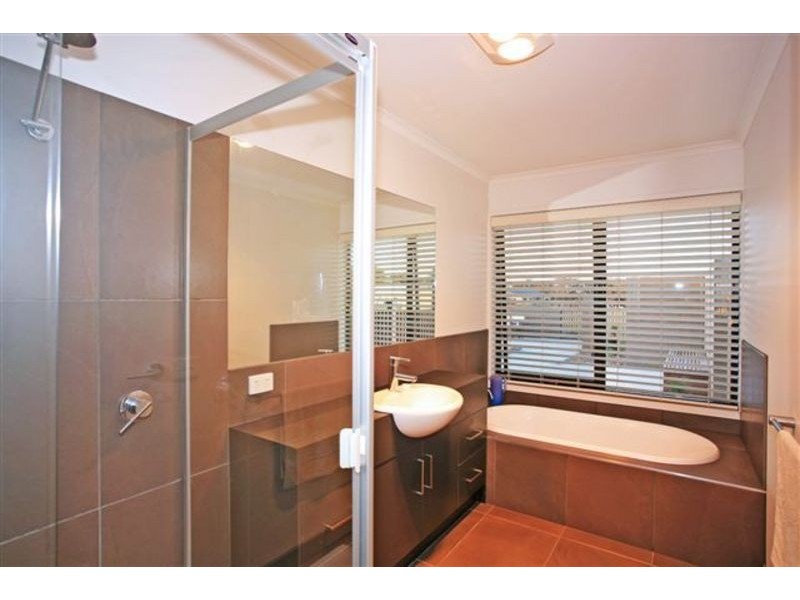 296 Grossmans Road, Torquay VIC 3228