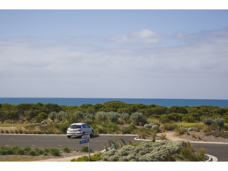 2/153 The  Esplanade, Torquay VIC 3228