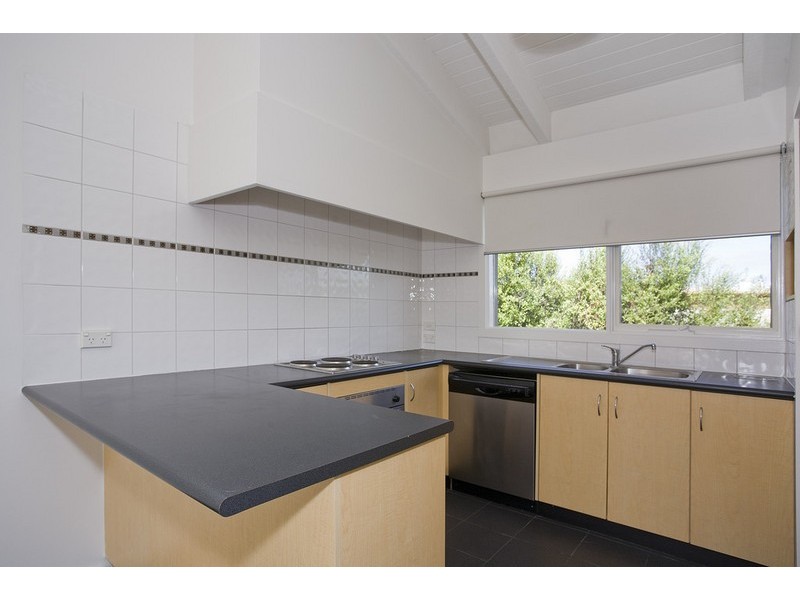 2/153 The  Esplanade, Torquay VIC 3228