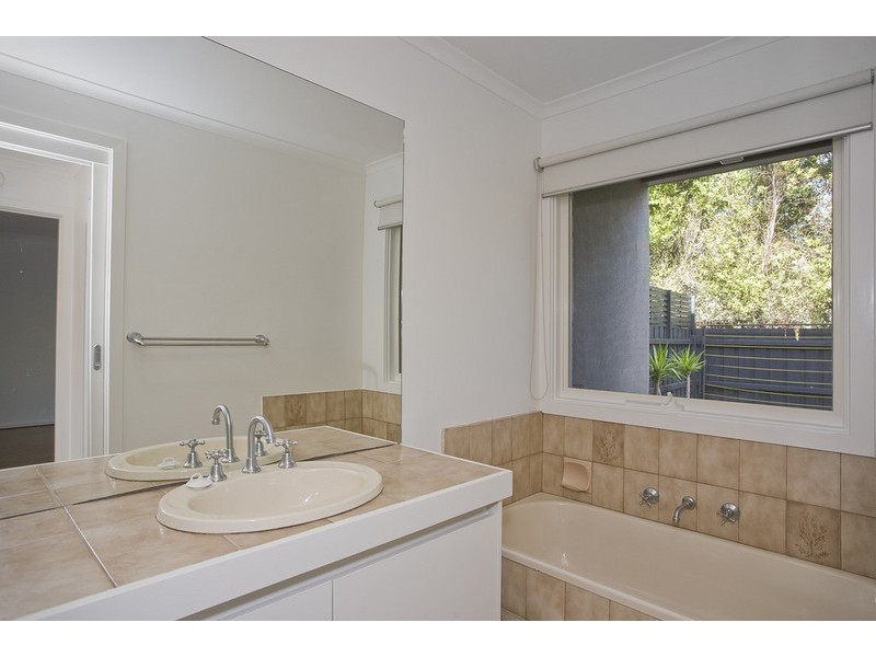 2/153 The  Esplanade, Torquay VIC 3228