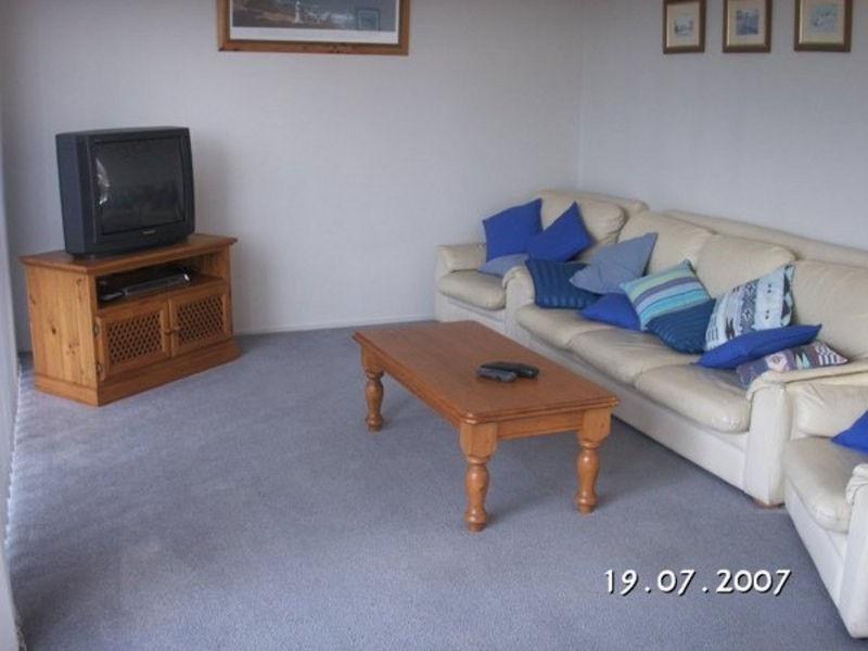 1/30 Prestwick  Avenue, Jan Juc VIC 3228