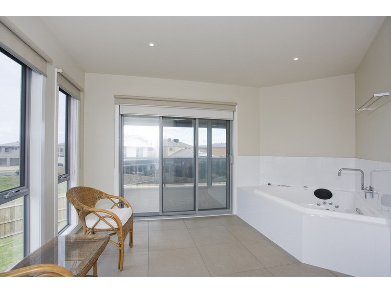 22 Bass Drive, Torquay VIC 3228