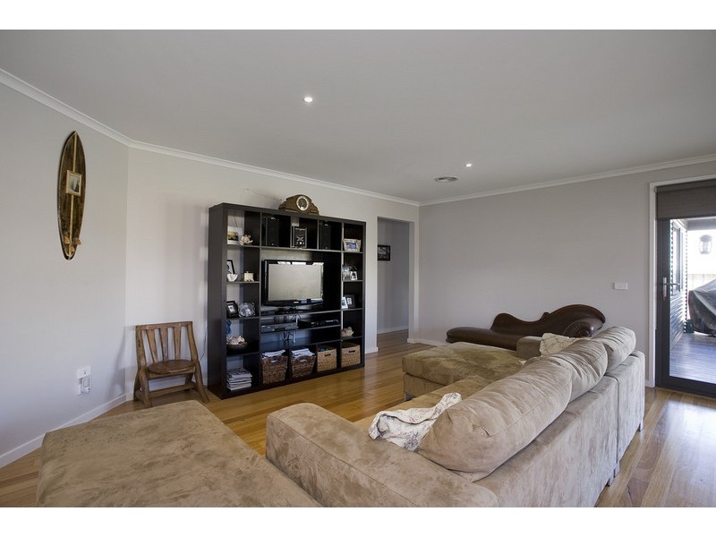 1 Longshore Street, Torquay VIC 3228