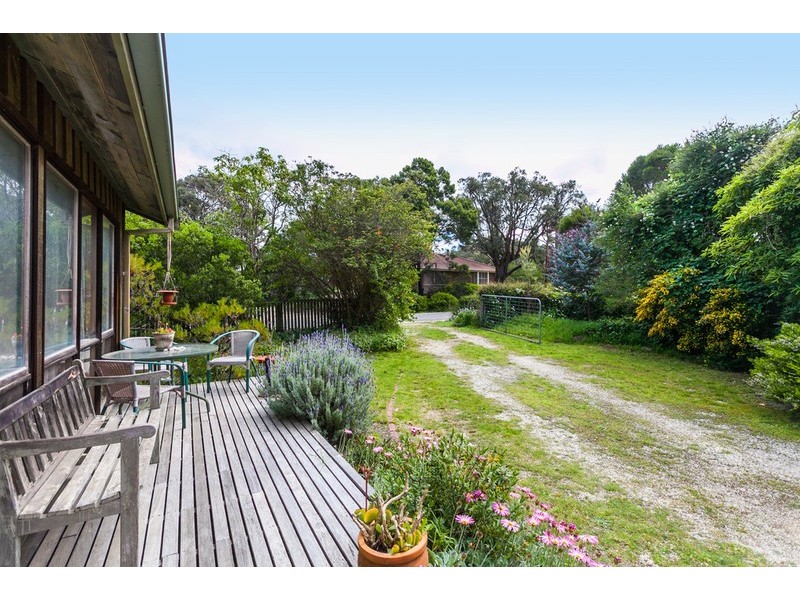 4 Taroona Road, Aireys Inlet VIC 3231