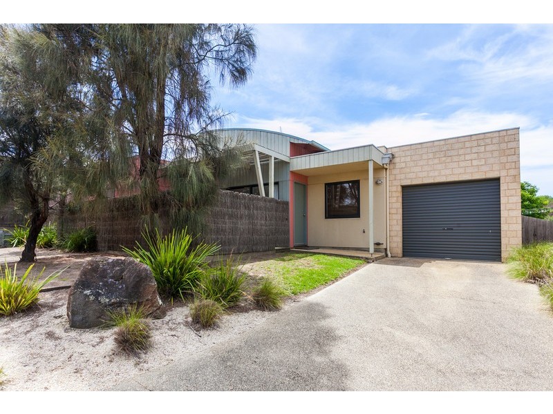 2/2A Walker Street, Anglesea VIC 3230