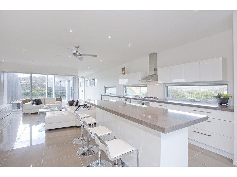 8 River Reserve Road, Aireys Inlet VIC 3231