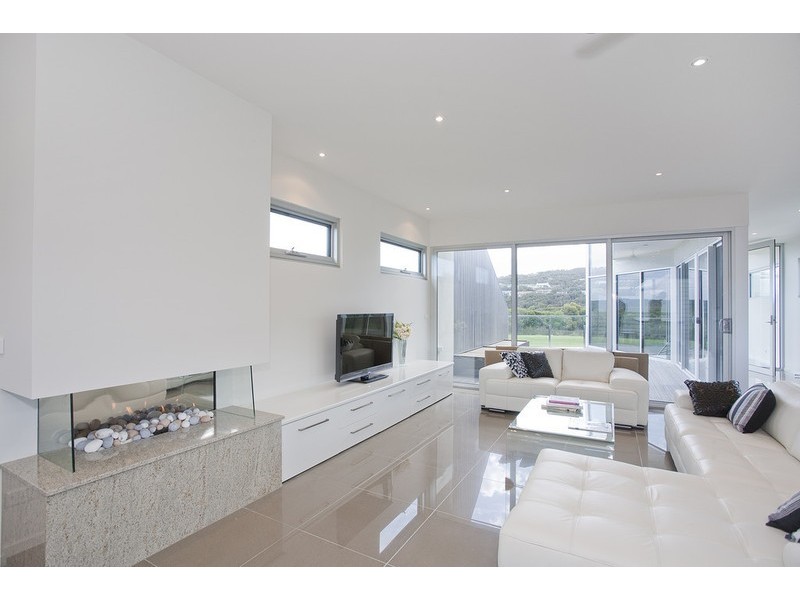 8 River Reserve Road, Aireys Inlet VIC 3231