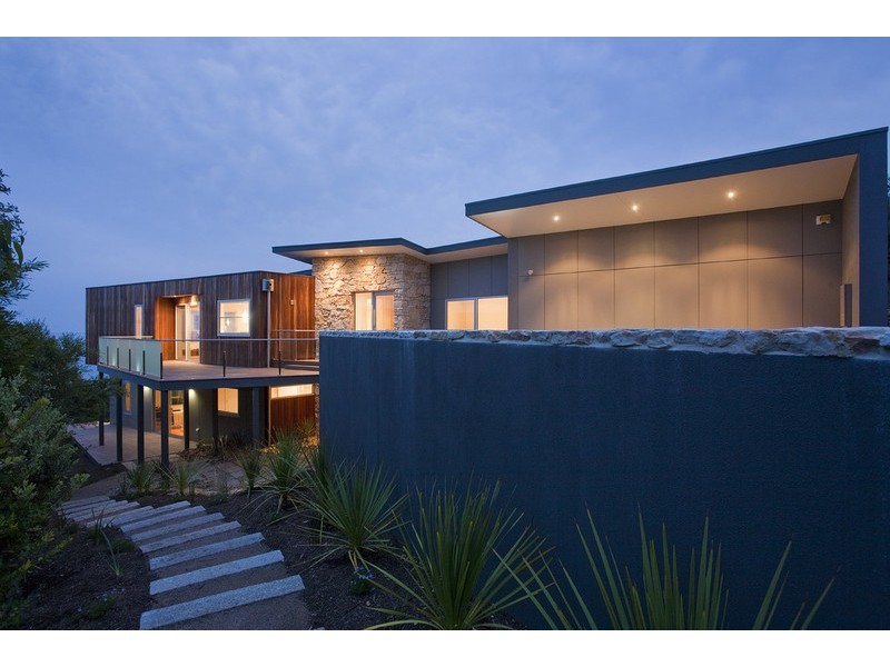 18 Yandanah Road, Fairhaven VIC 3231