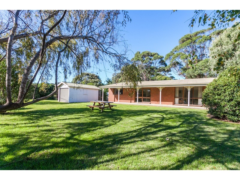 16 River Road, Aireys Inlet VIC 3231